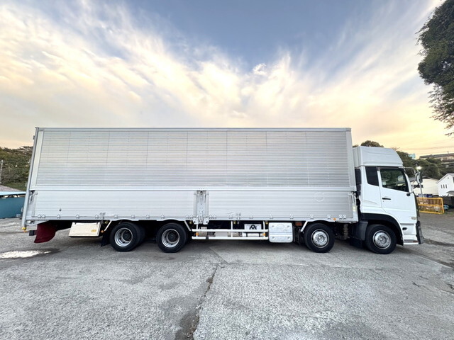 UDトラックスその他の車種アルミウイング大型（10t）[写真08]