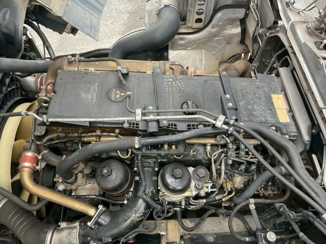 三菱ふそうスーパーグレートダンプ大型（10t）[写真15]