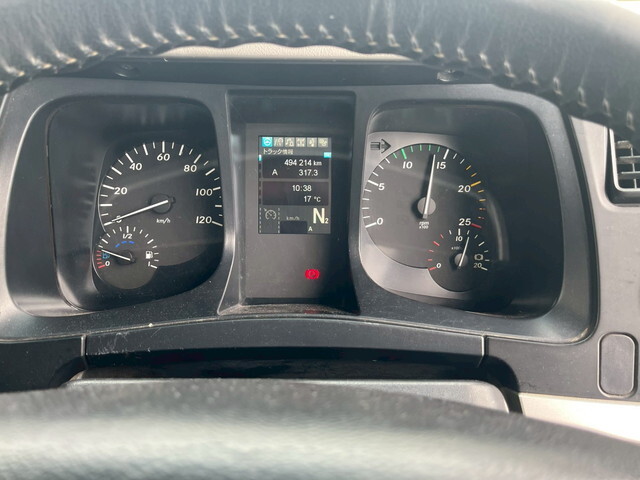 三菱ふそうスーパーグレートダンプ大型（10t）[写真18]