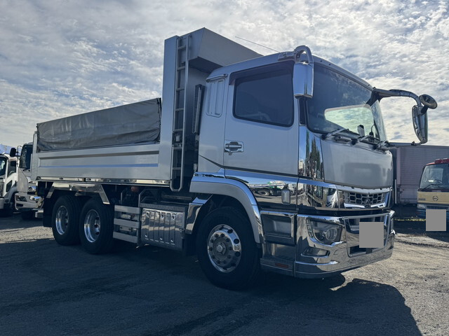 三菱ふそうスーパーグレートダンプ大型（10t）[写真03]