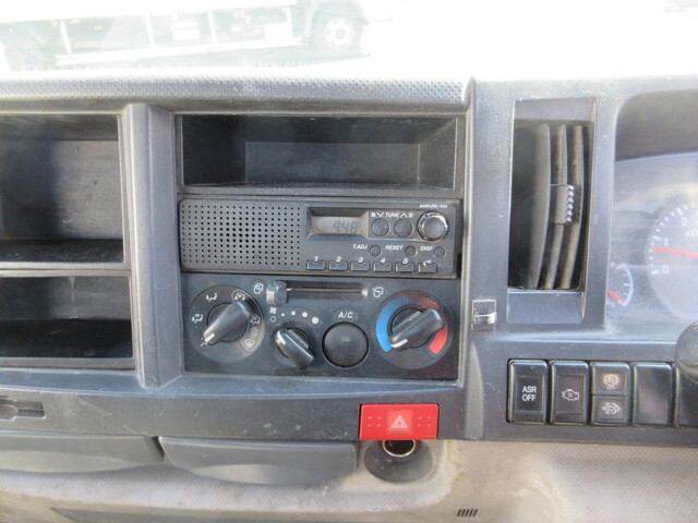 いすゞエルフダンプ小型（2t・3t）[写真12]