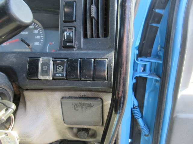 いすゞエルフダンプ小型（2t・3t）[写真14]