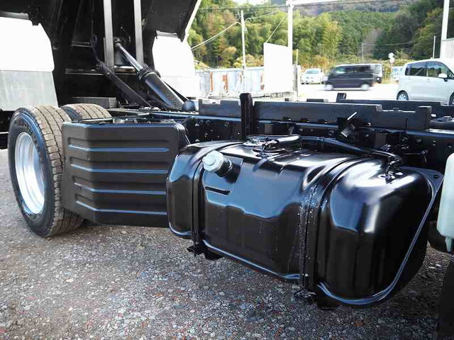 いすゞエルフ深ダンプ（土砂禁ダンプ）小型（2t・3t）[写真14]