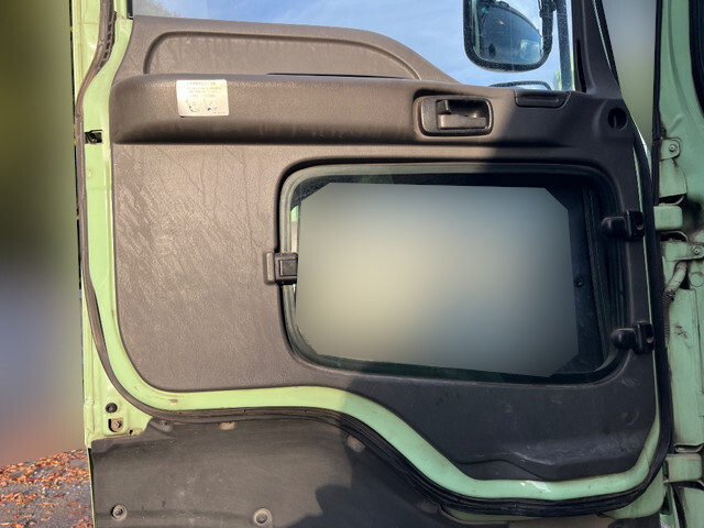 いすゞギガダンプ大型（10t）[写真27]