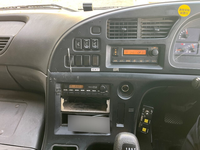 いすゞギガダンプ大型（10t）[写真35]