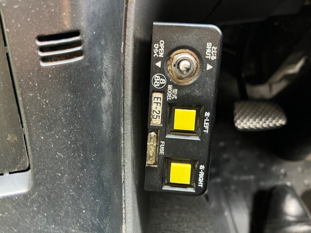 いすゞギガダンプ大型（10t）[写真36]