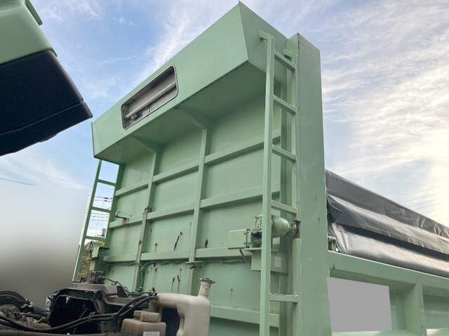 いすゞギガダンプ大型（10t）[写真06]