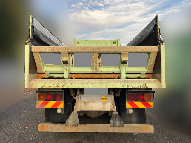 いすゞギガダンプ大型（10t）[写真08]