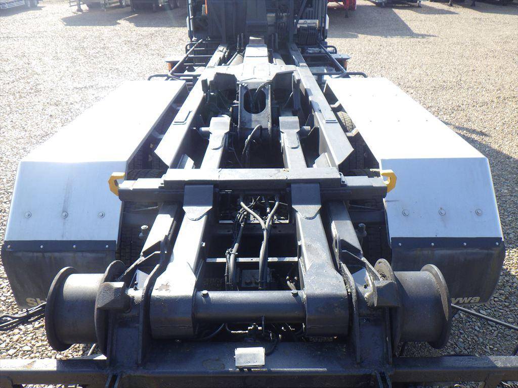 日野プロフィアコンテナ専用車大型（10t）[写真08]