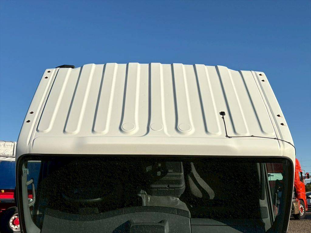 いすゞエルフアルミバン小型（2t・3t）[写真18]