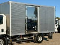 いすゞエルフアルミバン小型（2t・3t）[写真07]