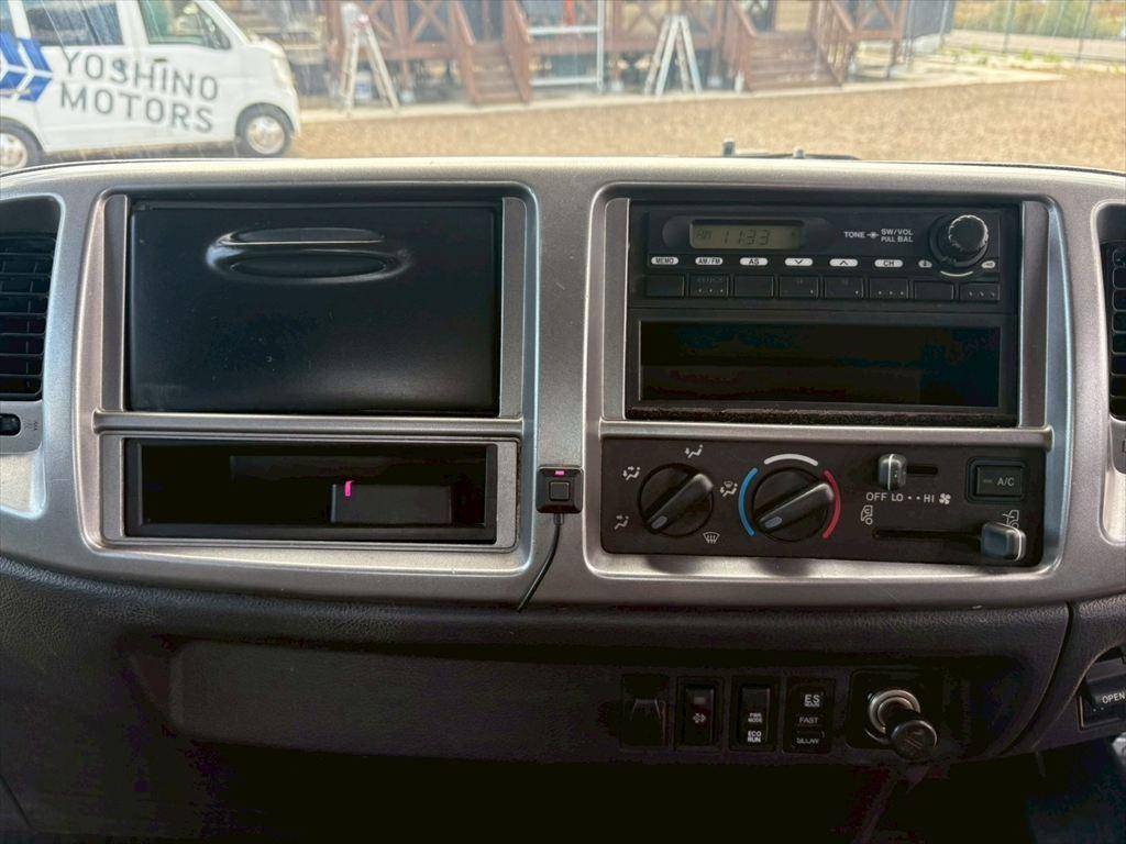 日野レンジャーコンテナ専用車中型（4t）[写真18]