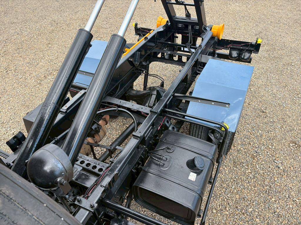 日野レンジャーコンテナ専用車中型（4t）[写真09]