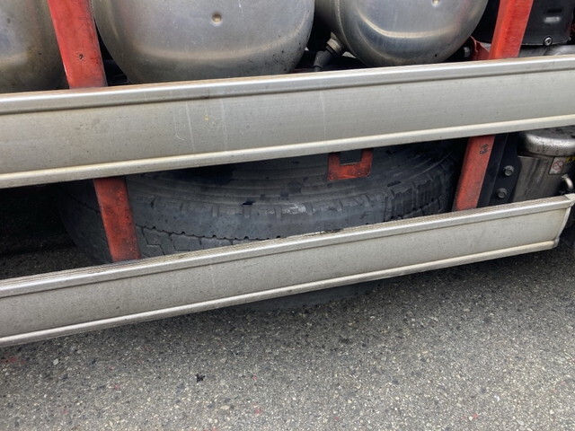 日野プロフィアトレーラーヘッド（トラクターヘッド）大型（10t）[写真17]