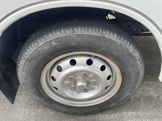 マツダボンゴ平ボディ小型（2t・3t）[写真08]