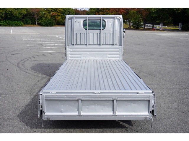 日産アトラス平ボディ小型（2t・3t）[写真09]
