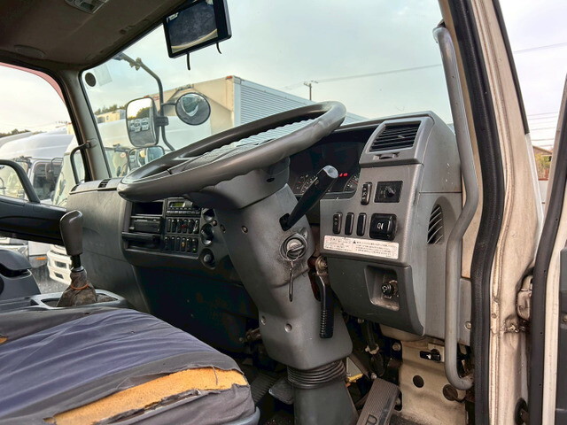 三菱ふそうファイターアルミウイング増トン（6t・8t）[写真20]