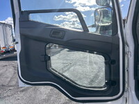 三菱ふそうファイターアルミウイング増トン（6t・8t）[写真28]