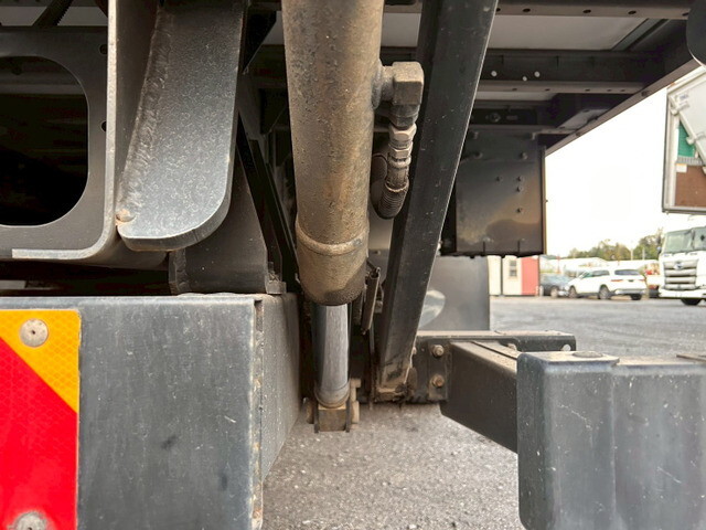 三菱ふそうファイターアルミウイング増トン（6t・8t）[写真35]