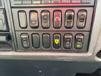 三菱ふそうファイターアルミウイング増トン（6t・8t）[写真37]