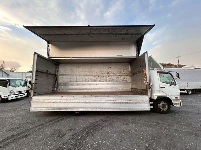 三菱ふそうファイターアルミウイング増トン（6t・8t）[写真07]