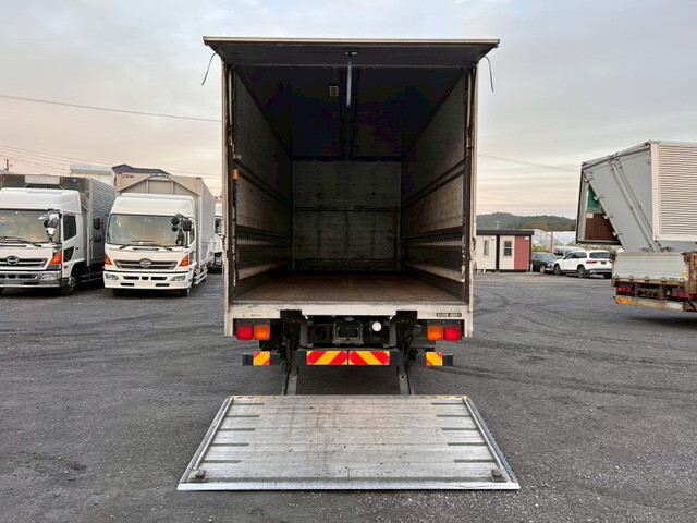 三菱ふそうファイターアルミウイング増トン（6t・8t）[写真08]