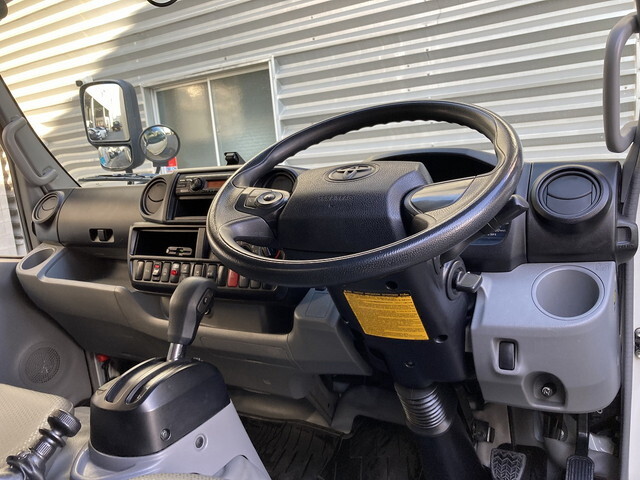 トヨタダイナアルミバン小型（2t・3t）[写真16]