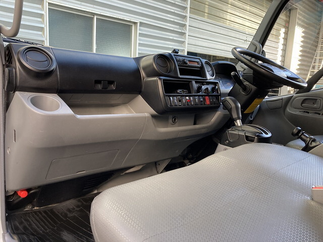 トヨタダイナアルミバン小型（2t・3t）[写真19]