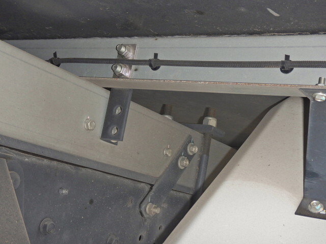 日野デュトロ冷凍車（冷蔵車）小型（2t・3t）[写真12]