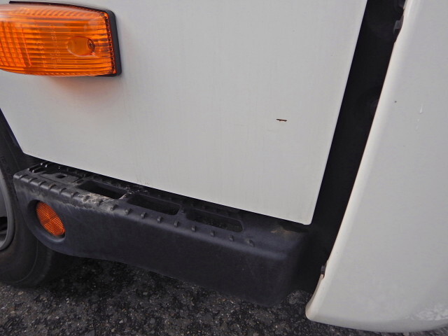 日野デュトロ冷凍車（冷蔵車）小型（2t・3t）[写真24]