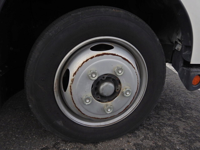 日野デュトロ冷凍車（冷蔵車）小型（2t・3t）[写真28]