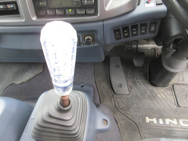 日野レンジャーアルミウイング中型（4t）[写真15]