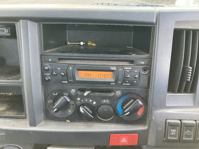 いすゞエルフダンプ小型（2t・3t）[写真37]