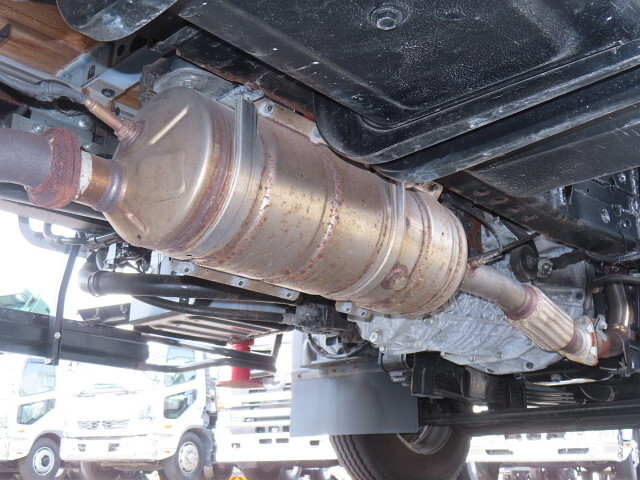 日野デュトロクレーン4段小型（2t・3t）[写真11]