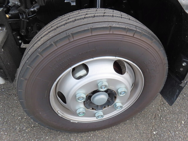 日野デュトロタンク車（タンクローリー）小型（2t・3t）[写真11]