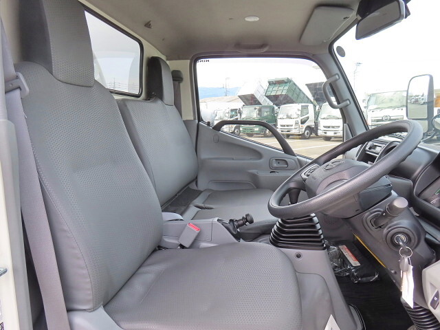 日野デュトロタンク車（タンクローリー）小型（2t・3t）[写真14]