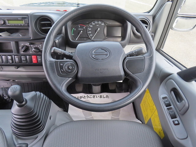 日野デュトロタンク車（タンクローリー）小型（2t・3t）[写真16]