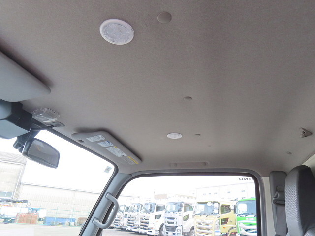 日野デュトロタンク車（タンクローリー）小型（2t・3t）[写真17]