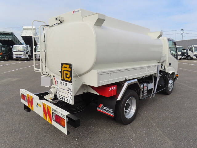 日野デュトロタンク車（タンクローリー）小型（2t・3t）[写真02]