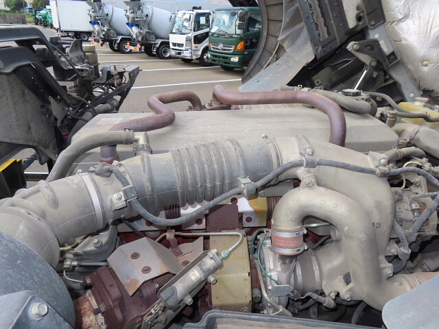 日野プロフィアバルク車（粉粒体運搬車）大型（10t）[写真13]