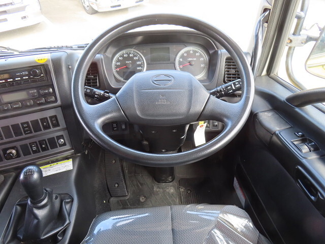 日野プロフィアバルク車（粉粒体運搬車）大型（10t）[写真19]