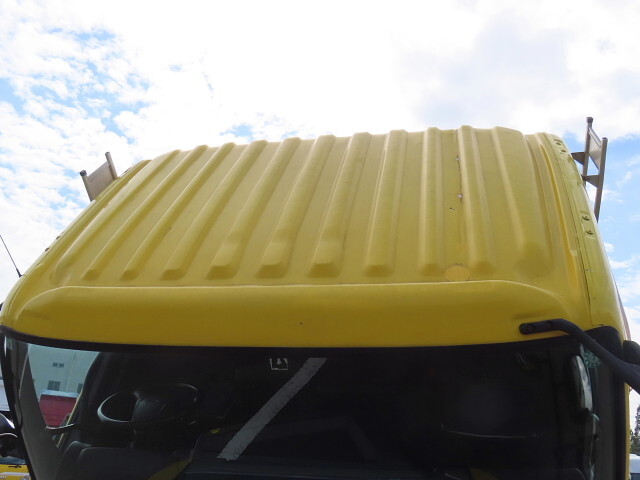 日野プロフィアバルク車（粉粒体運搬車）大型（10t）[写真31]