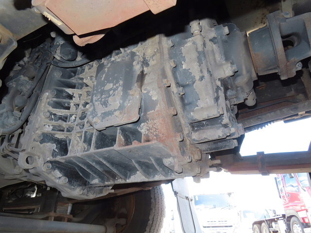 いすゞギガアルミウイング大型（10t）[写真08]