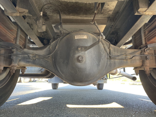 いすゞフォワード冷凍車（冷蔵車）中型（4t）[写真27]