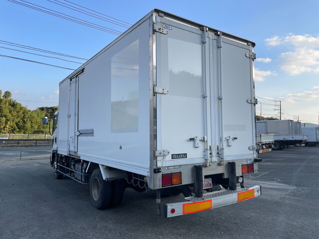 いすゞフォワード冷凍車（冷蔵車）中型（4t）[写真04]