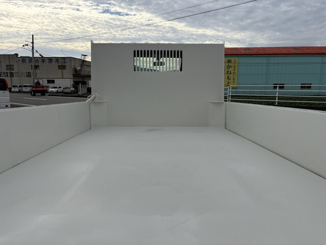 日野デュトロ三転ダンプ小型（2t・3t）[写真13]