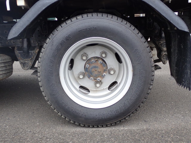 三菱ふそうキャンター平ボディ小型（2t・3t）[写真28]