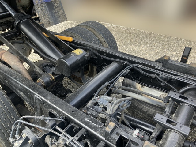 三菱ふそうキャンターダンプ小型（2t・3t）[写真19]