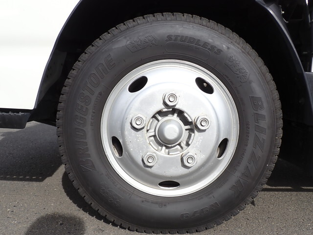 いすゞエルフ平ボディ小型（2t・3t）[写真12]