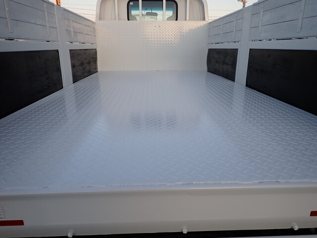 いすゞエルフ平ボディ小型（2t・3t）[写真17]